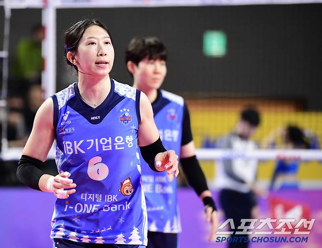 9일 화성 종합실내체육관에서 열린 배구 V리그 여자부 IBK기업은행과 페퍼저축은행의 경기. 경기하는 IBK 천신통. 화성=송정헌 기자songs@sportschosun.com/2025.01.09/