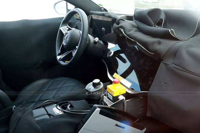 사진 : 마이바흐 S클래스 페이스리프트 테스트카 (출처=Carscoops)