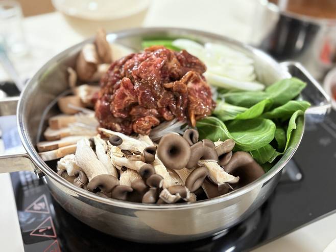 불고기버섯전골에 한잔 먹어요~