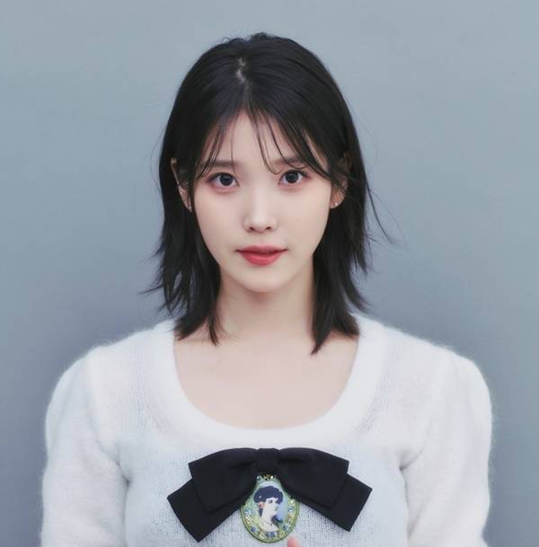 아이유. 사진|이담엔터