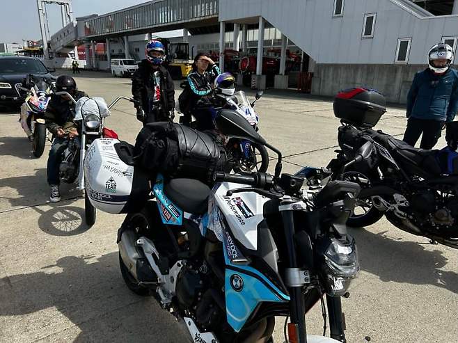 7def8402b0f41df223e883ec339c706aafb4fe1f2237c110495d6119b804d87f1418c8e2b9aa937b4e6be728f16e61d7d08a16bdd0