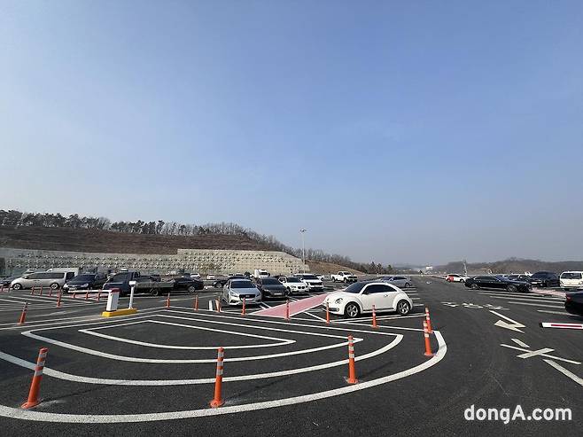 처인휴게소 세종방향 주차장