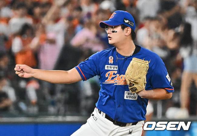 [OSEN=부산, 이석우 기자] 13일 부산 사직야구장에서 2024 신한 SOL 뱅크 KBO 리그 롯데 자이언츠와 한화 이글스의 경기가 열렸다. 한화 이글스 김서현이 역투하고 있다. 2024.09.13 / foto0307@osen.co.kr