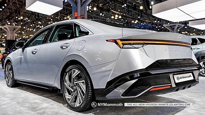 현대차 '아반떼 풀체인지' 상상도 (출처 : 뉴욕맘모스)