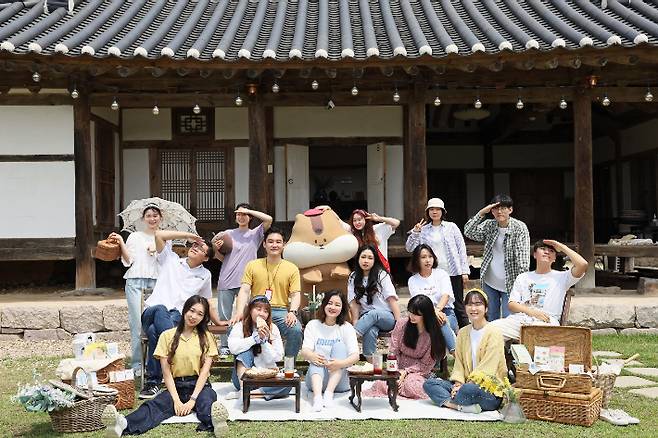 (주)리플레이스는 전국 곳곳의 소멸 위기 지역에 버려진 공간을 재해석한다. 리플레이스 제공