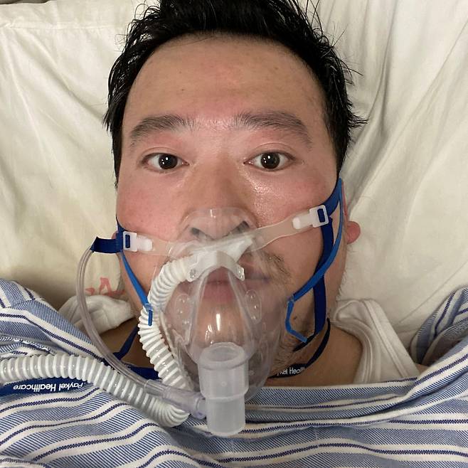 리원량 박사는 병원 내 최전선에서 일하다가 결국 코로나19에 감염되었고, 진단받은 지 며칠 만에 사망했다