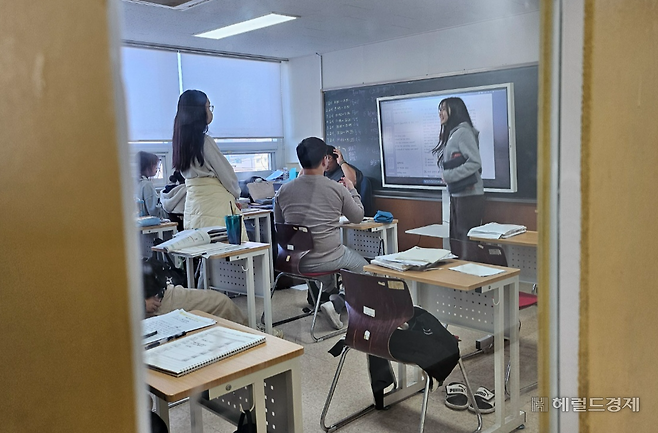 지구촌학교에서 학생들이 수업을 듣고 있다. 박혜원 기자