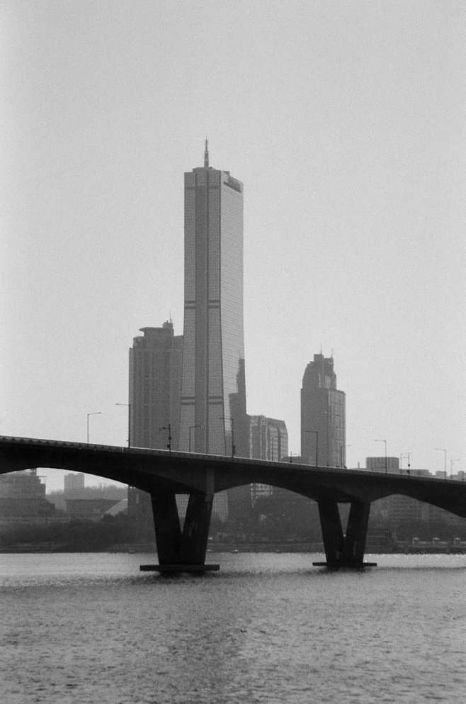 0089e81edaff10f43eed85e5458175026d131360e09827f93183a94075d4eb78a95ea1cbe52449aafc36