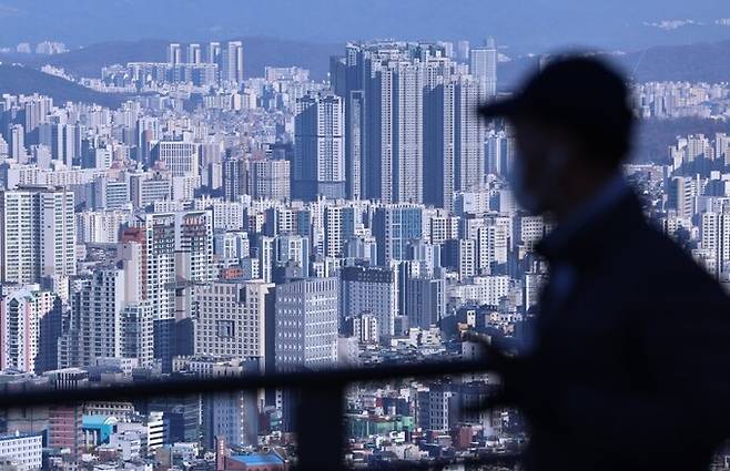 서울 남산에서 바라본 아파트 단지. 뉴스1 자료사진