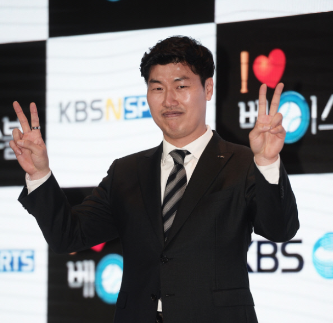 장성호 KBSN스포츠 해설위원. 경향신문 DB