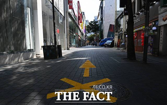 한국부동산원이 발표한 '2024년 4분기 상업용부동산 임대동향조사'에 따르면 지난해 전국 상가 10곳 중 1곳은 공실인 것으로 나타났다. /더팩트 DB