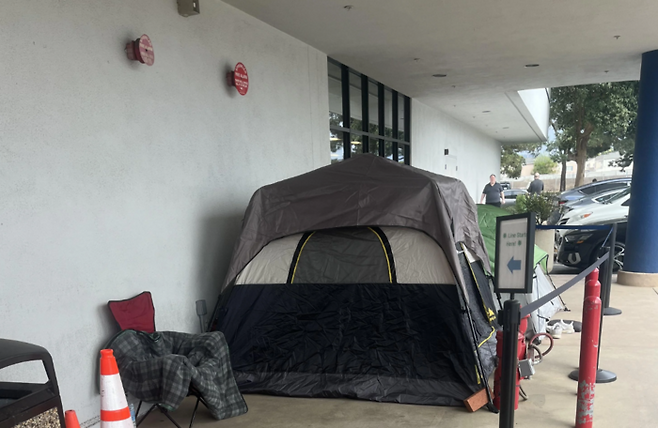 엔비디아 RTX 50 시리즈를 구매하려고 밤을 샌 미국 구매자 (사진 레딧)