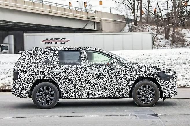 토요타 '라브4 풀체인지' 테스트카 (출처 : Carscoops)