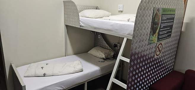 7fed8272b58b69f551ee8fe741857673a41002173dbb7e60547fbf22e9bda44d