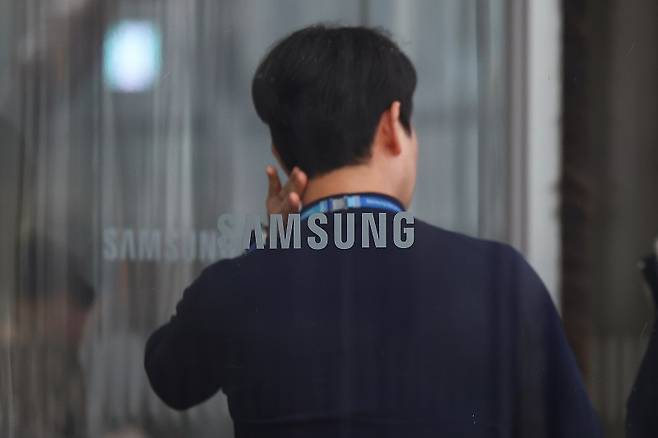 삼성전자는 올해도 힘겨운 한 해를 보낼 가능성이 적지 않다.[사진 | 연합뉴스]