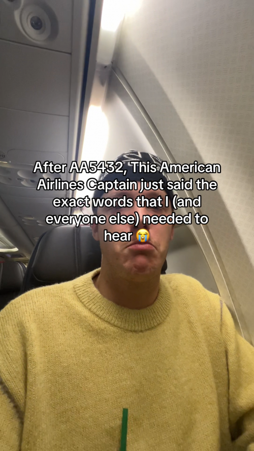 이 비행기에 탑승한 레이턴 믹슨(28)은 안내 방송이 나오자 영상을 촬영했다. 출처=틱톡 캡처