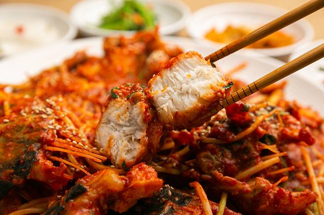 아귀는 살이 오르는 12~2월이 제철인 흰살생선이다. 못생긴 생김새와 달리 맛과 효능이 뛰어나다. [사진=게티이미지뱅크]