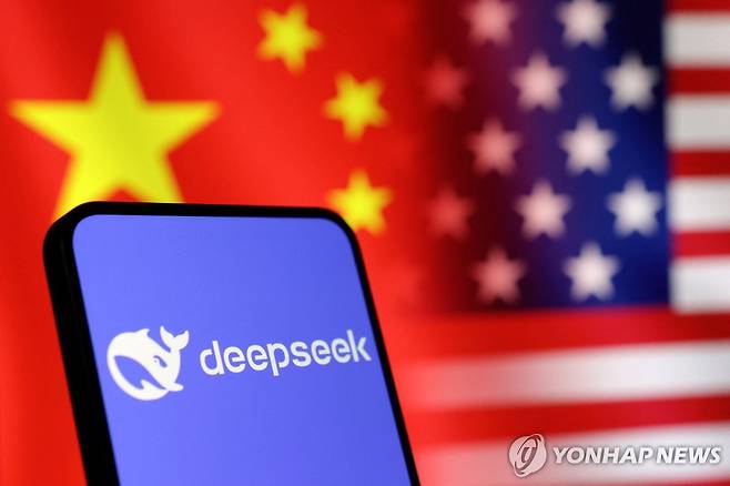 딥시크 로고와 중국·미국 국기 [로이터 연합뉴스 자료사진. 재판매 및 DB 금지]