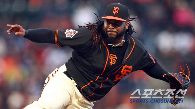 쿠에토는 메이저리그에서 17시즌 동안 통산 144승을 올렸다. 그는 신시내티에서 시작해 샌프란시시코, LA 에인절스 등을 거쳤다. AP연합뉴스