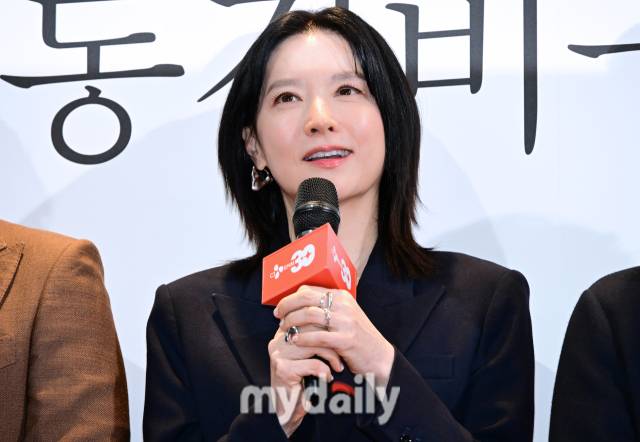 배우 이영애가 4일 서울 용산 아이파크몰 CGV에서 진행된 영화 '공동경비구역 JSA' 관객과의 대화, GV에 참석했다. / 한혁승 기자 hanfoto@mydaily.co.kr