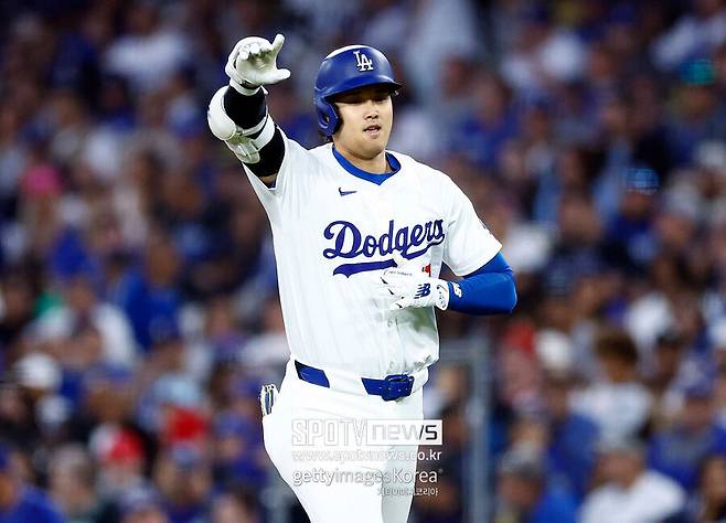 ▲ 2023년 시즌 막판 팔꿈치 수술을 받은 오타니 쇼헤이는 2025년 시즌 중 투수로의 복귀와 투타 겸업 복귀가 예정되어 있다
