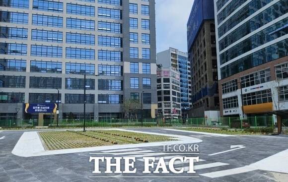 친환경 주차장으로 조성된 고양시 덕양구 토당동 소재 '토당 제1공영주차장' 모습 /고양시