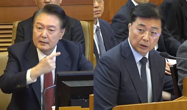 4일 오후 탄핵심판 5차 변론기일이 열린 서울 종로구 헌법재판소 대심판정에서 윤석열 대통령은 “(계엄 당시) 방첩사를 도와주라는 것은 간첩 수사를 도와주라는 얘기였다”고 밝혔다. 이날 증인으로 출석한 홍장원 전 국가정보원 1차장(오른쪽 사진)은 계엄 당일 윤 대통령으로부터 ‘싹 다 잡아들이라’라는 말을 들은 것을 “기억한다”고 말했다. 헌법재판소 제공