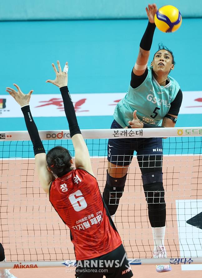 [포토] 실바 '가공할 백어택'