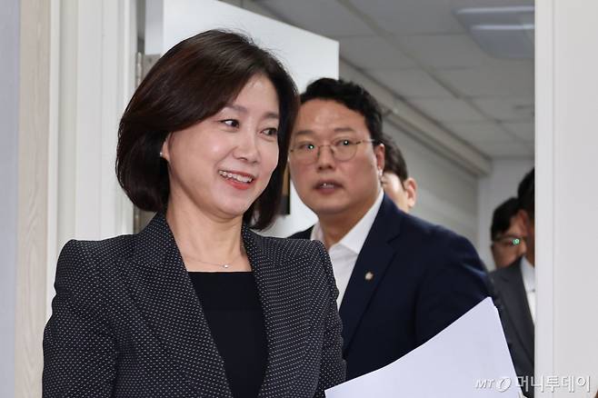 [서울=뉴시스] 권창회 기자 = 허은아 개혁신당 대표와 천하람 원내대표가 12일 오전 서울 여의도 국회에서 열린 최고위원회의에 참석하고 있다. 2024.08.12. kch0523@newsis.com /사진=권창회