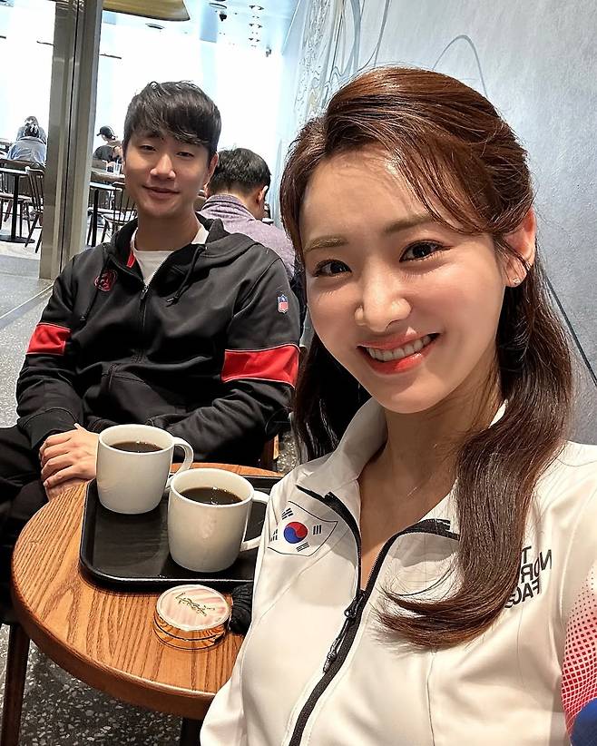 배성재김다영3.jpg 배성재랑 결혼한다는 김다영 아나운서 움짤.GIF (+JPG)