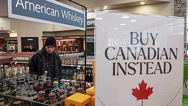 도널드 트럼프 미국 대통령이 불붙인 관세전쟁이 상대국들에서 미국 브랜드에 대한 보이콧, 즉 불매 운동으로 번질 가능성이 있다는 전망이 나왔다. 로이터=연합뉴스