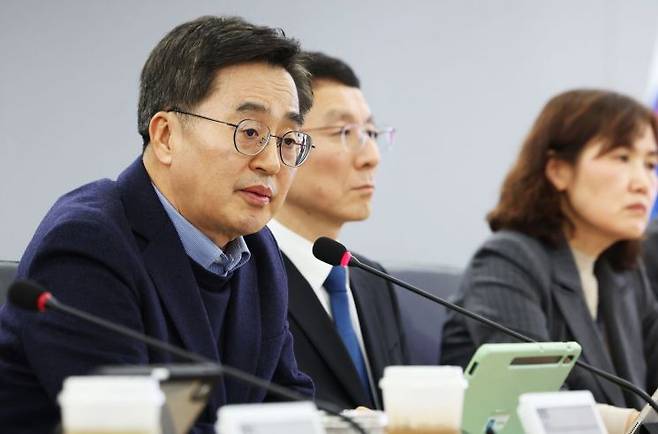 동연 경기도지사가 지난해 12월 경기도 수원시 경기도청에서 열린 '경기도 비상민생 경제회의'에서 발언하고 있다. 연합뉴스