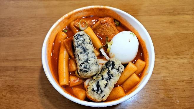 20250208_131454.jpg 점심 코스트코 쇼핑 정보와 떡볶이