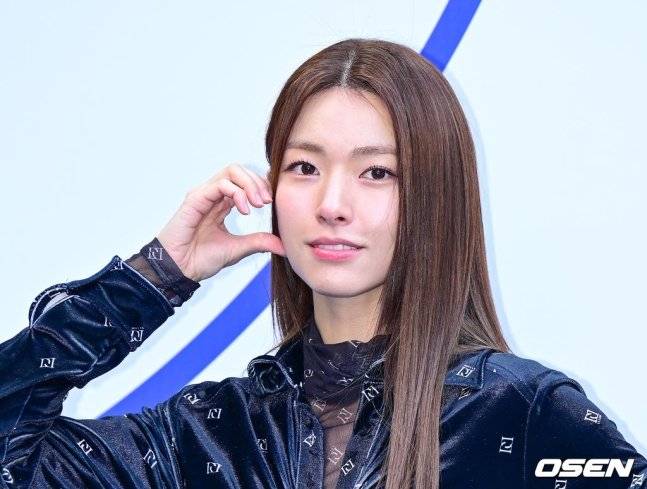 0005239081_001_20250208160836539.jpg 중증외상센터 조폭 간호사 하영 어제 서울패션위크 사진