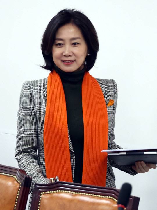 허은아 개혁신당 대표가 7일 서울 영등포구 국회의사당에서 열린 최고위원회의에 참석하고 있다. 뉴시스