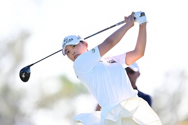 BRADENTON, FLORIDA - FEBRUARY 09: Jin Young Ko of South Korea plays a shot from the 17th tee during the final round of the Founders Cup presented by U.S. Virgin Islands 2025 at Bradenton Country Club on February 09, 2025 in Bradenton, Florida.   Julio Aguilar/Getty Images/AFP (Photo by Julio Aguilar / GETTY IMAGES NORTH AMERICA / Getty Images via AFP)







<저작권자(c) 연합뉴스, 무단 전재-재배포, AI 학습 및 활용 금지>
