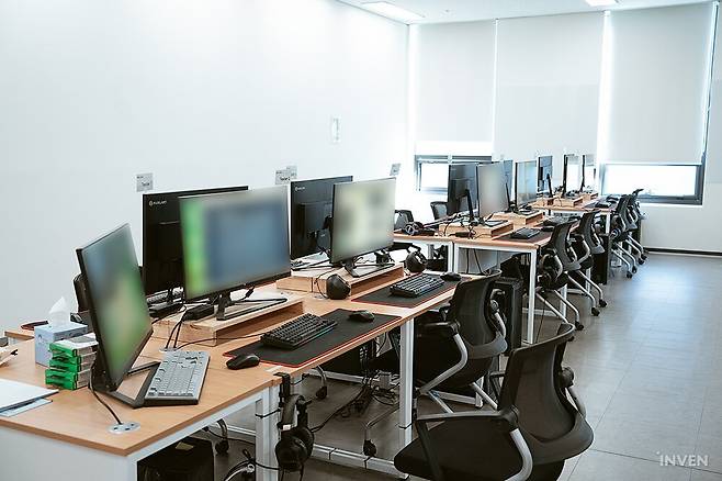 ▲ 다양한 사양의 컴퓨터 뿐 아니라