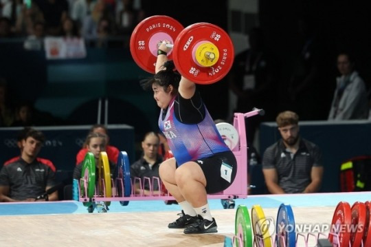 2023년 세계역도선수권대회에서 3관왕을 차지한 여자 역도 간판 박혜정. [연합뉴스 자료사진]