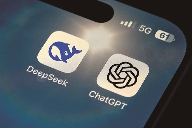 AI 개발사들이 오픈소스 모델을 통해 자사 AI의 성능을 빠르게 끌어올리고 있다.[사진｜연합뉴스]