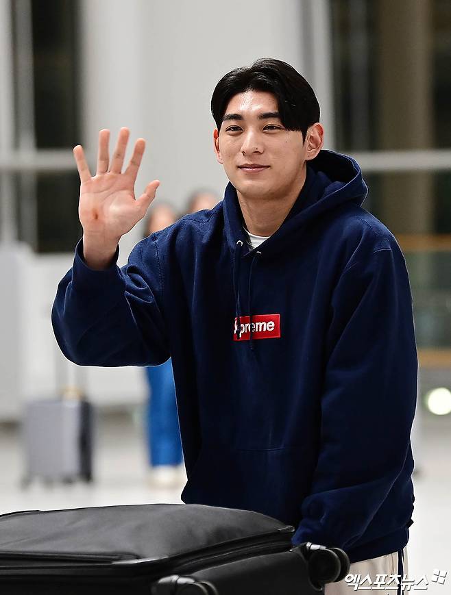 내셔널리그 서부지구가 더욱 치열해졌다. 부상에서 돌아온 이정후가 샌프란시스코 선전을 위해 활약해야 할 2025시즌이다. 엑스포츠뉴스 DB