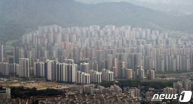 서울스카이 전망대에서 바라본 위례신도시 아파트단지. 2021.6.28/뉴스1 ⓒ News1 박세연 기자