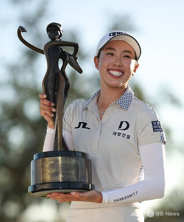 2025년 미국여자프로골프(LPGA) 투어 파운더스컵 골프대회에서 고진영 프로를 제치고 우승을 차지한 교포선수 노예림. 사진제공=ⓒAFPBBNews = News1