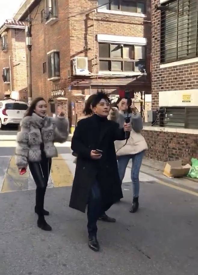 [서울=뉴시스] 승리 영상. (사진 = 소셜 미디어 캡처) 2025.02.11. photo@newsis.com *재판매 및 DB 금지