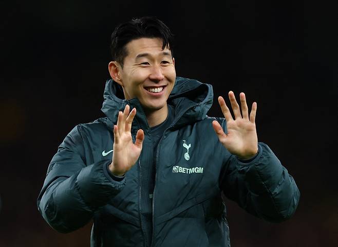 토트넘이 손흥민 매각을 고려 중이라는 소식이 등장한 가운데, 사우디 구단들이 이적료 5,000만 유로를 준비했다는 보도가 나왔다. <저작권자(c) 연합뉴스, 무단 전재-재배포, AI 학습 및 활용 금지>