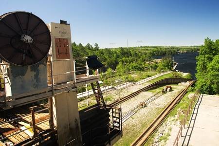 10911477-포트-severn-온타리오-캐나다-2011-년-6-월-1-일-큰-슈트-해양-철도-muskoka-그루지야-문자-온타리오-캐나다의-그루지야-어-베이-지역에서-큰-.jpg 캐나다 온타리오 해양철도.gif