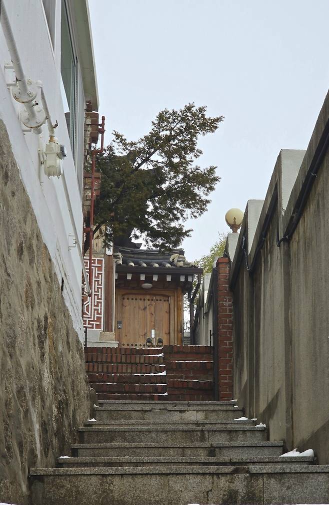 20250212_155949.jpg 나 홀로 서울 여행 1 : 북촌 한옥 마을