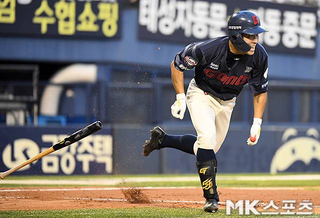 황성빈은 대만전에서 존재감을 뽐냈다. 사진=천정환 기자