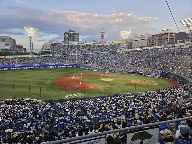 06bcdb27eae639aa658084e54484746f341fb382d9e9613338da105028266262cc0d71bb03ce1da3b8c8f2dee8bdec