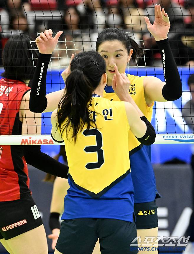 이다현과 김다인의 찰떡 호흡