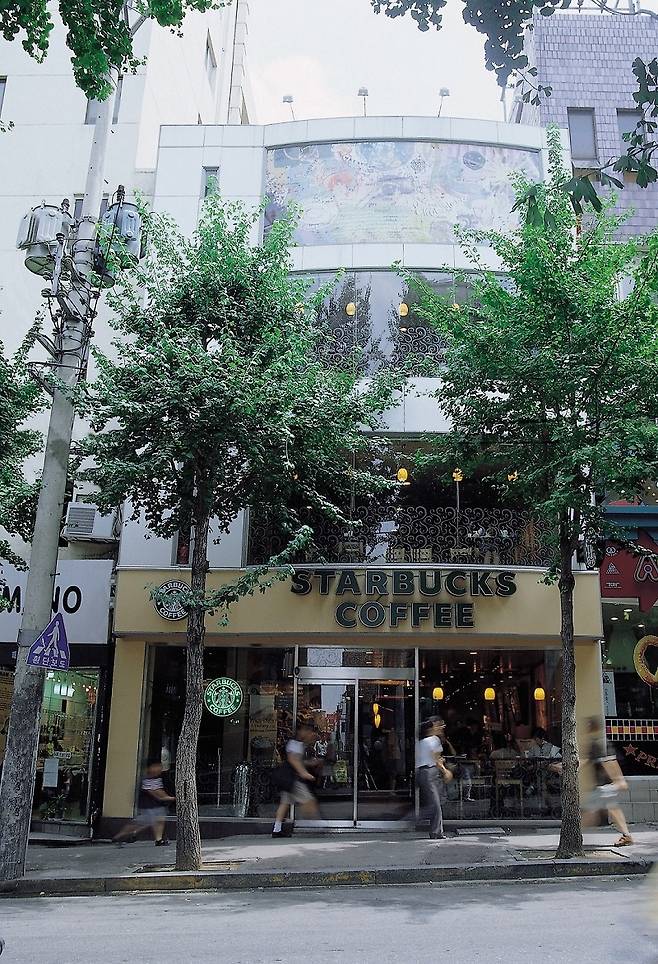 스타벅스 이대 1호점 [스타벅스코리아 제공]